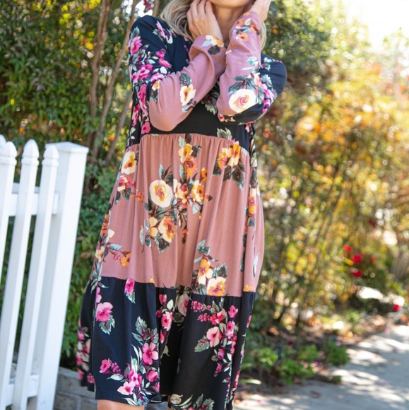 FLORAL PRINT TIERED COLOR BLOCK DRESS - Picture 3 of 5